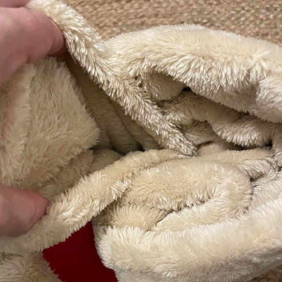 Charter Club Ultra Soft Throw / Blanket, Tan Cream NWT Gift Box PRICE‎ DROPPED! - Picture 8 of 9